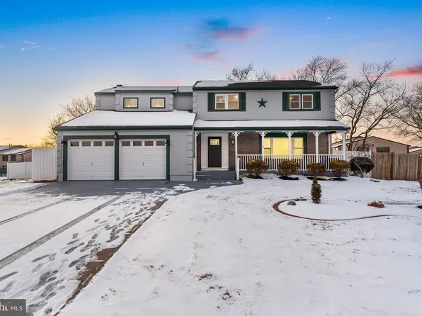 14 Rigel Ct, Turnersville, NJ 08012