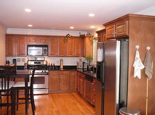 36 Prospect St UNIT 4, Waltham, MA 02453