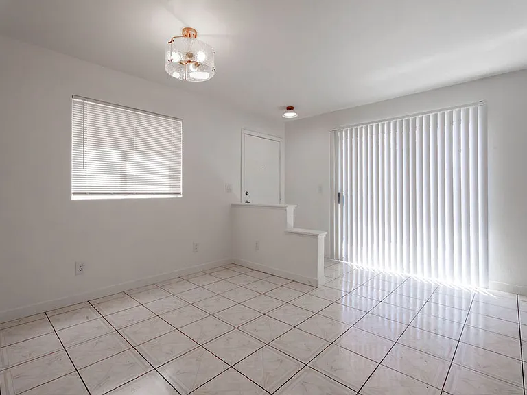 2095 Betty Davis St — Photo 4