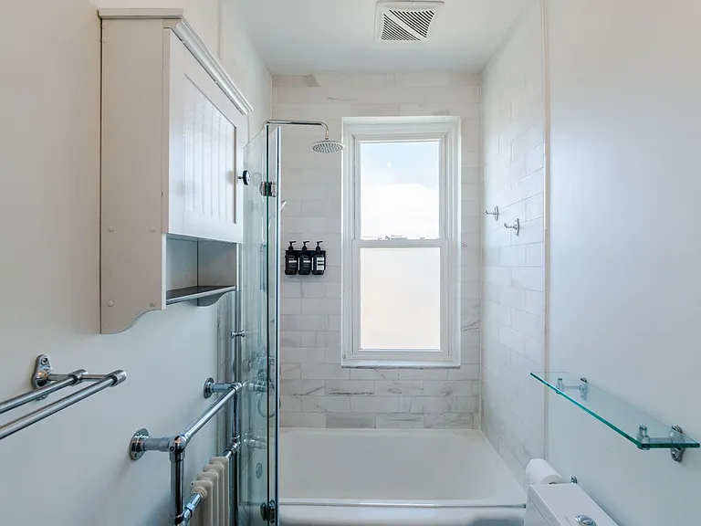 2155 E Letterly St — Photo 16