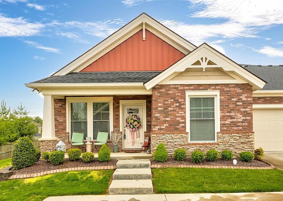 1st image of 4466C Springhill Dr