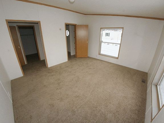 4th image of 539 Sorrel Dr