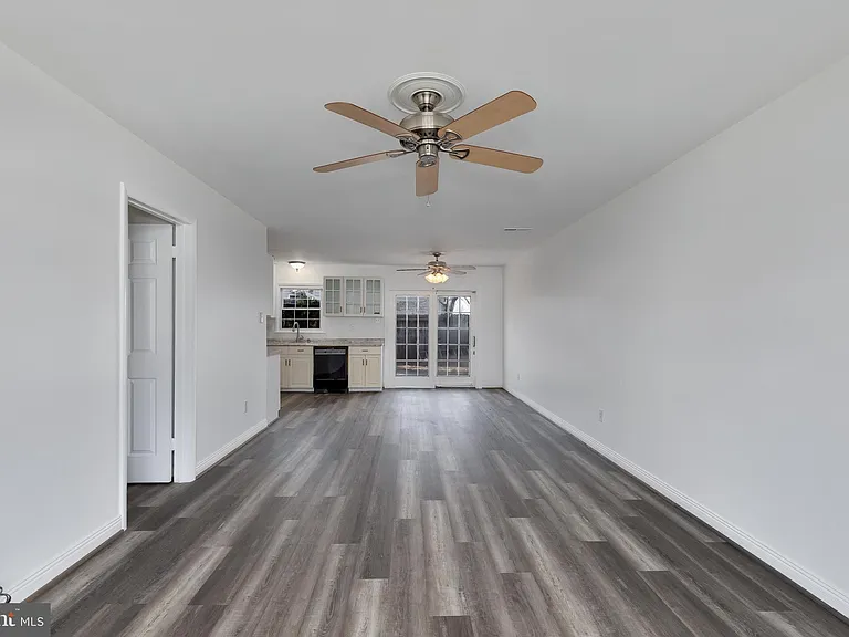 4114 Lees Corner Rd — Photo 3