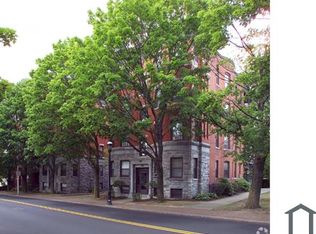 62 Pearl St #3E, Springfield, MA 01103