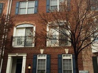 42472 Legacy Park Dr, Ashburn, VA 20148