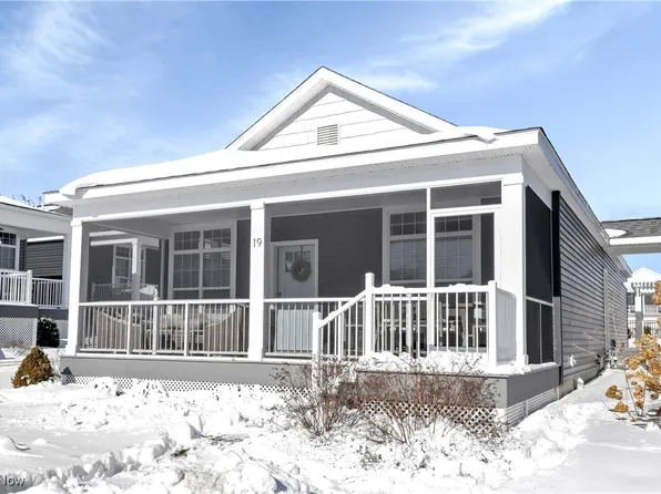 10850 E Bayshore Rd #19, Pt Clinton, OH 43452