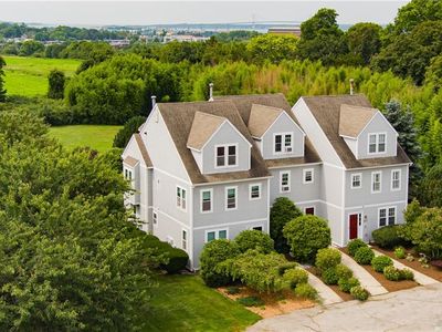 201 Fairway Dr #201, Middletown, RI, 02842