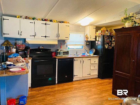 5th image of 12380 Raymond Melton Rd