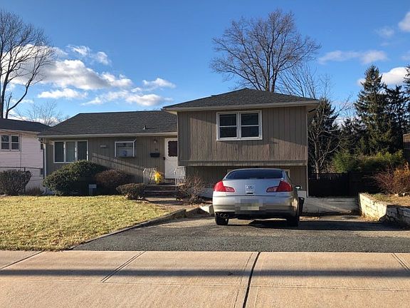 2nd image of 15 Barry Dr