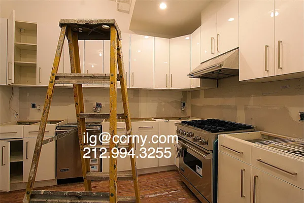 Rented by City Connections Realty | media 8