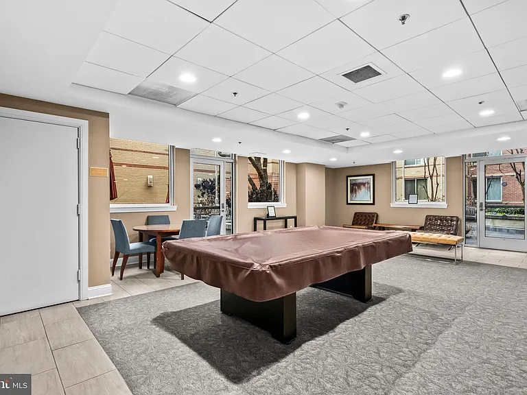 1020 N Highland St #907 — Photo 35