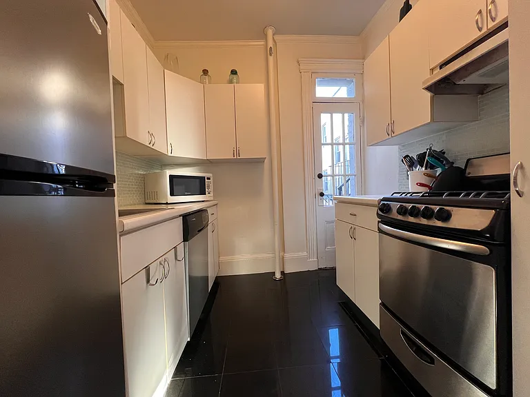 52 Charlesgate E #174 — Photo 5