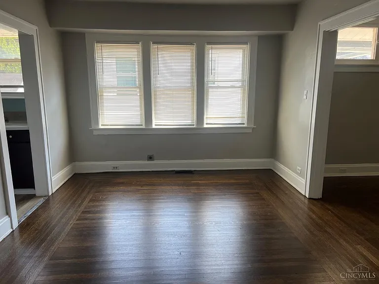 1718 1st Ave — Photo 5