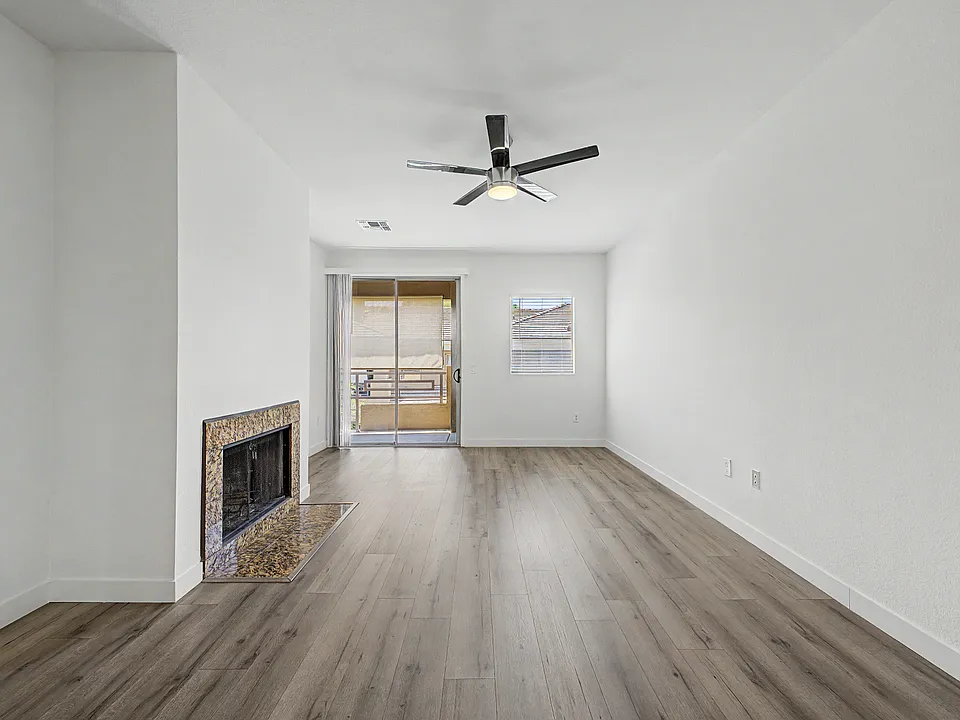 1411 E Orangewood Ave #205