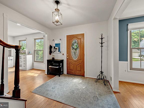 4th image of 7409 Shady Palm Dr