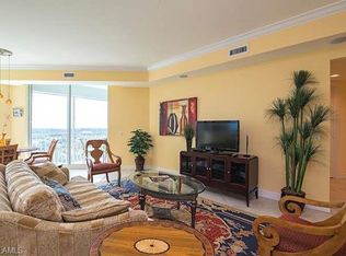 295 Grande Way APT 1006, Naples, FL 34110