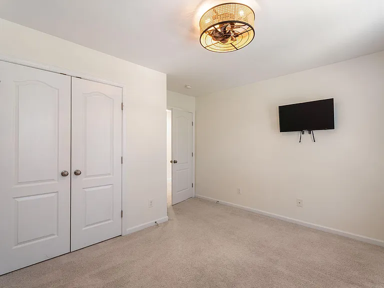 855 Ember Dr — Photo 33
