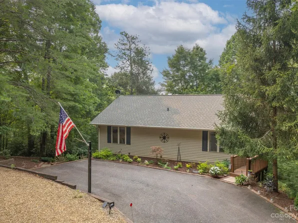 194 Bonnie Lee Ln, Lake Lure, NC 28746