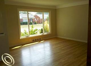 4th image of 20005 Gaukler St