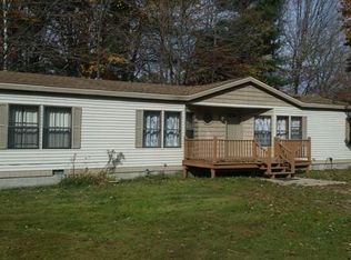 5564 W Salt River Rd, Shepherd, MI 48883