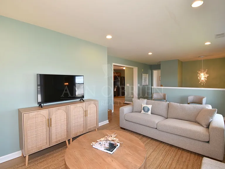 20 Walcott Ave — Photo 5