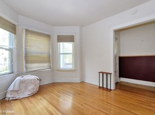 4207 N Damen Ave, Chicago, IL 60618