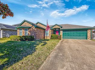 721 Windridge Ln, Burleson, TX 76028