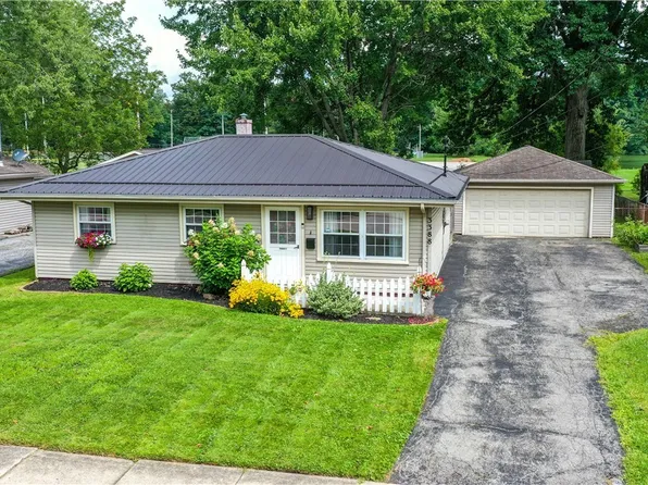 3388 Olian Ave NW, Warren, OH 44485