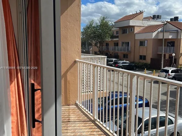 14903 SW 80th St APT 217, Miami, FL 33193