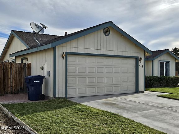3rd image of 342 Garden Ln