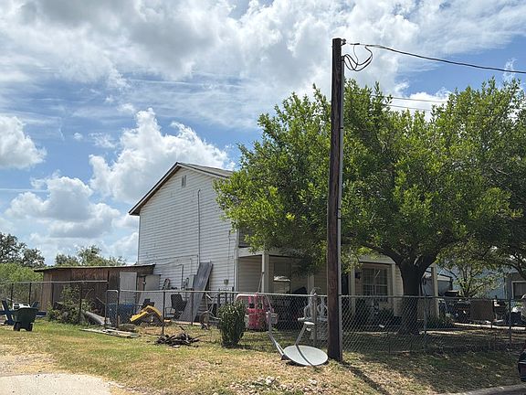 3rd image of 1309 Avenue A