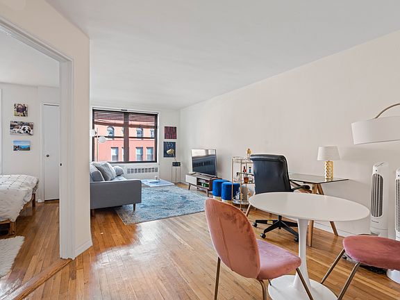 2nd image of 165 Christopher St APT 5U