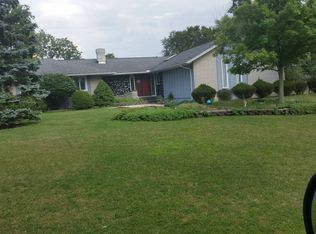 8219 Wright Rd, Broadview Heights, OH 44147