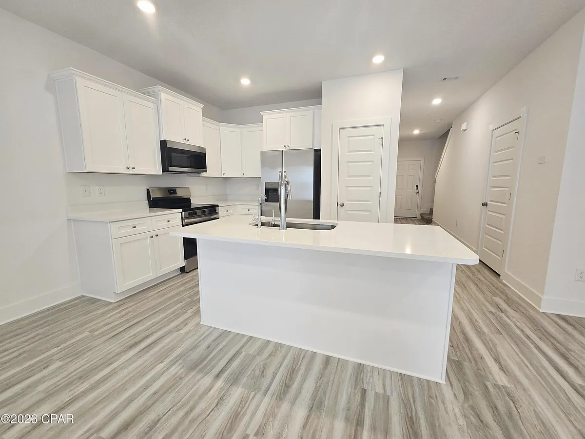 Building Photo - 264 Salt Creek Ln
