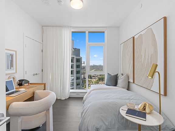 4th image of 518 Clarke Rd #2108