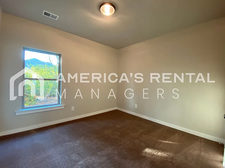 68 Granvil Way — Photo 14