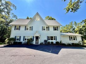 112 Green St, Goshen, NY