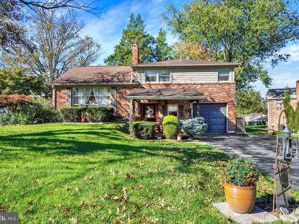 2549 Raleigh Dr, York, PA 17402