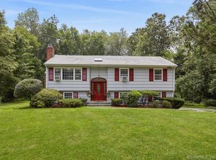 63 Cherry Ln, Wilton, CT 06897