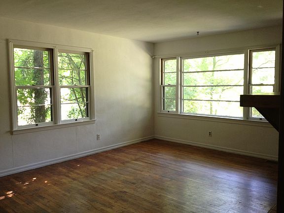 4th image of 1507 E Hunter Ave