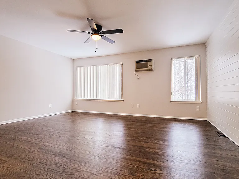 590 E Lewiston Ave — Photo 7
