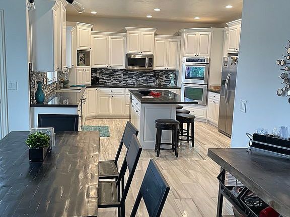 4th image of 1078 W Stone Fly Dr