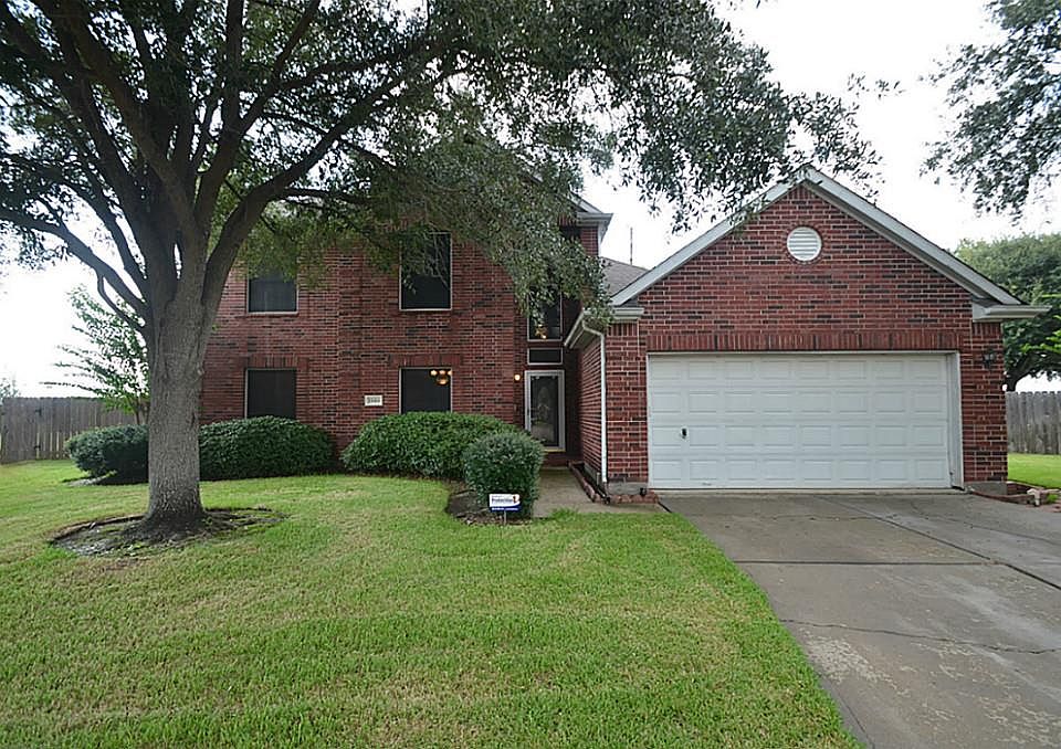 1st image of 15414 Glendaven Way