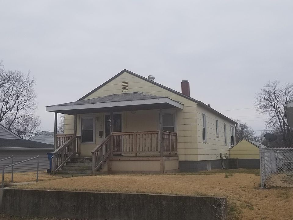1st image of 320 Elble Ave