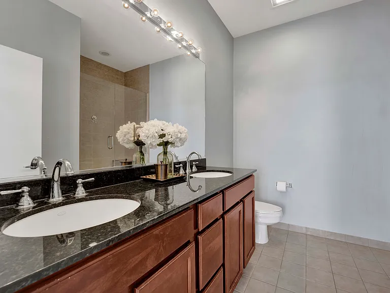 1150 W 15th St #418 — Photo 19