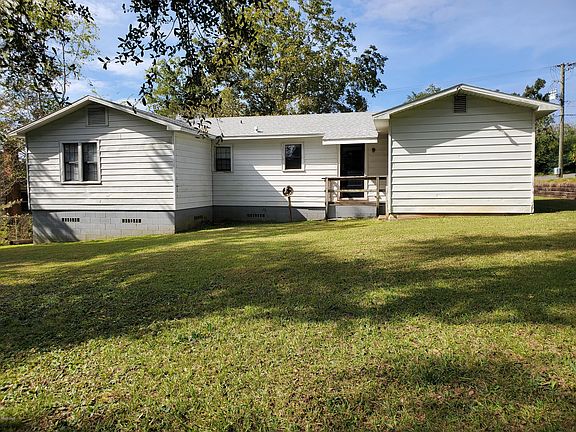 3rd image of 2768 Caledonia St
