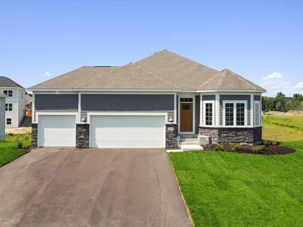 8037 Glenwood Dr, Lino Lakes, MN 55014