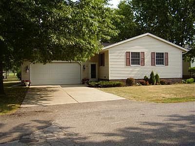 1st image of 226 Forest Park Dr