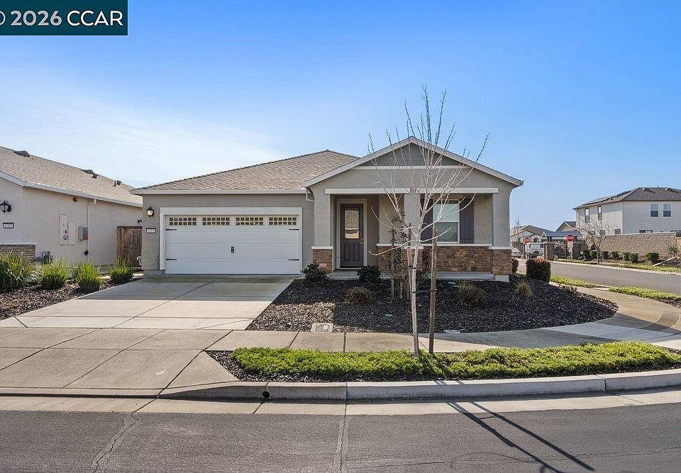 1st image of 4395 Canada Way