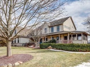 6837 Alta Dr, Brighton, MI 48116